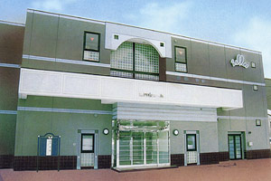 一生涯を讃えて尊厳なセレモニー 慈しみの心で