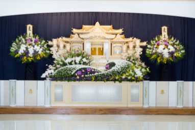 故人のお好きな供花を
