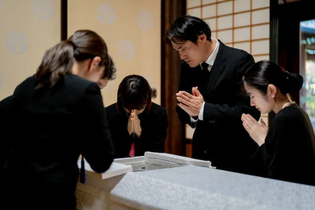 供花は遺族の意向を確認する