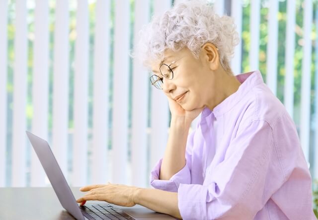 終活を始めるタイミングと気になる費用は？
